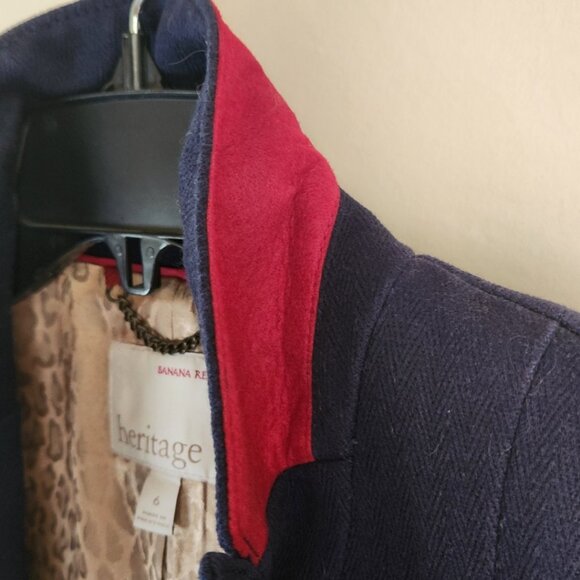 Banana Republic Heritage True Navy cropped Blazer - Picture 2 of 8